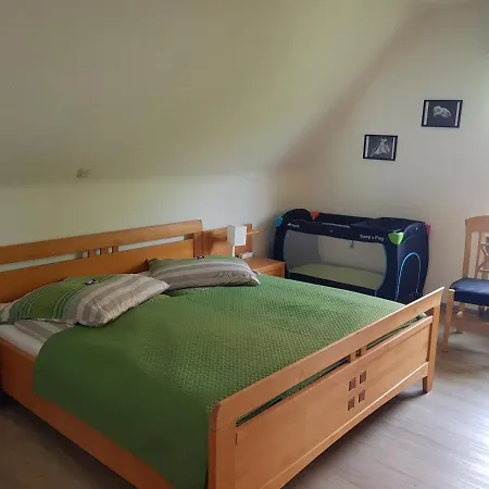 Hedasis Ferienwohnung3, 500 M Zum * 莫内西